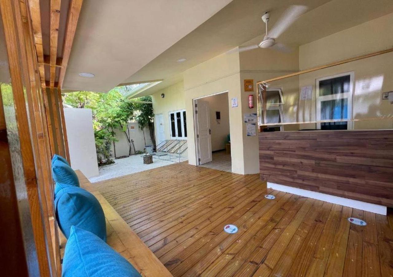 Surf Trip Maldives Hotel Thulusdhoo Buitenkant foto